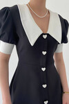 Cremieux  Sivri Yaka Kalp Düğmeli Elbise Ön Sipariş